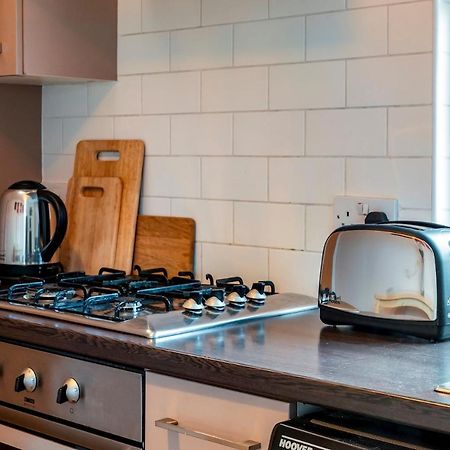 1 Bd Apt In Historical W Belfast Close To Centre Exteriör bild