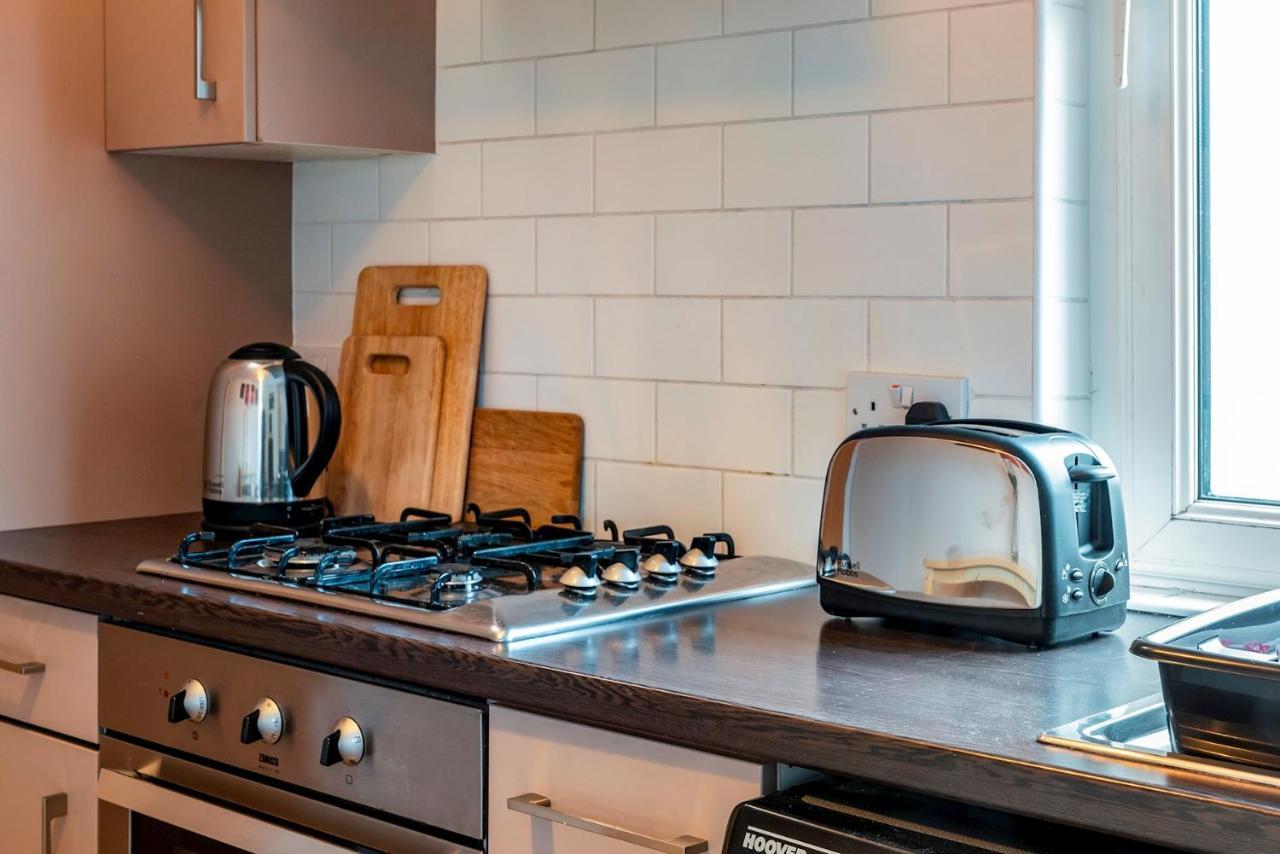 1 Bd Apt In Historical W Belfast Close To Centre Exteriör bild