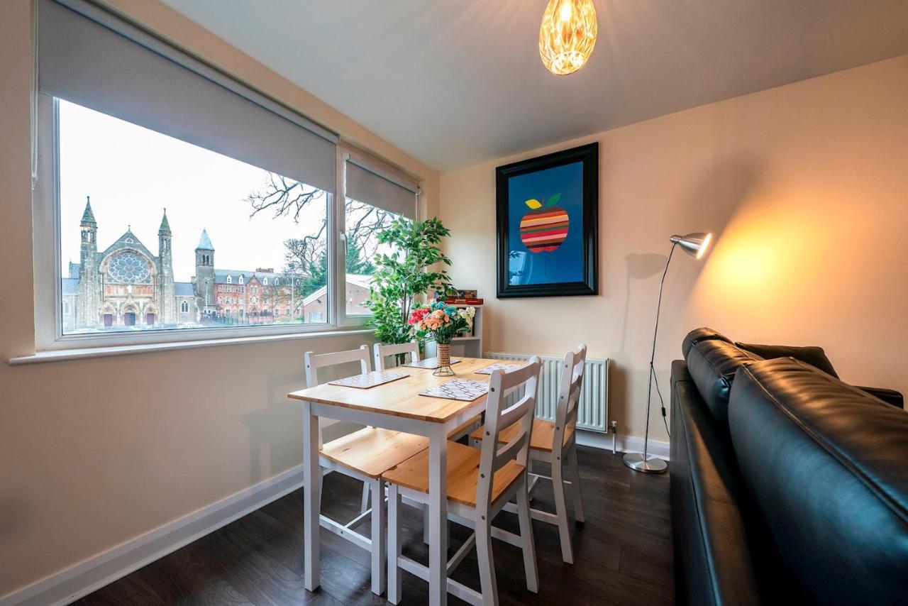 1 Bd Apt In Historical W Belfast Close To Centre Exteriör bild